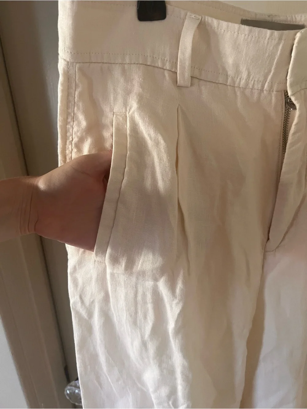 Everlane Wide-Leg Linen Trouser in Light Cream